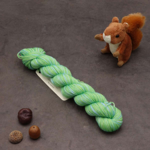Noisette Fing - Chenille de Grand Paon de nuit - 50g