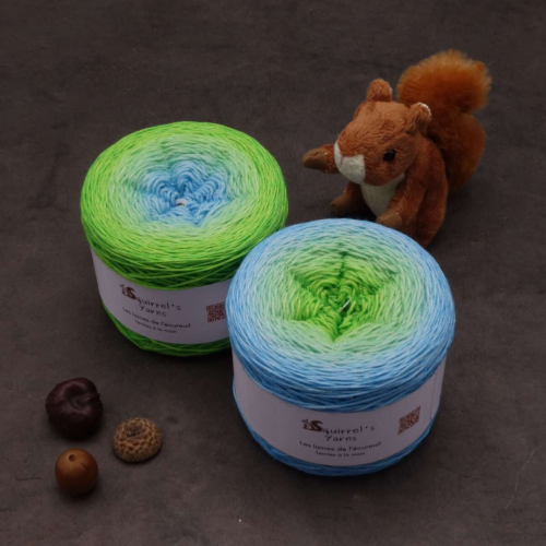 Noisette Fing - Chenille de Grand Paon de nuit Gradient - 150g